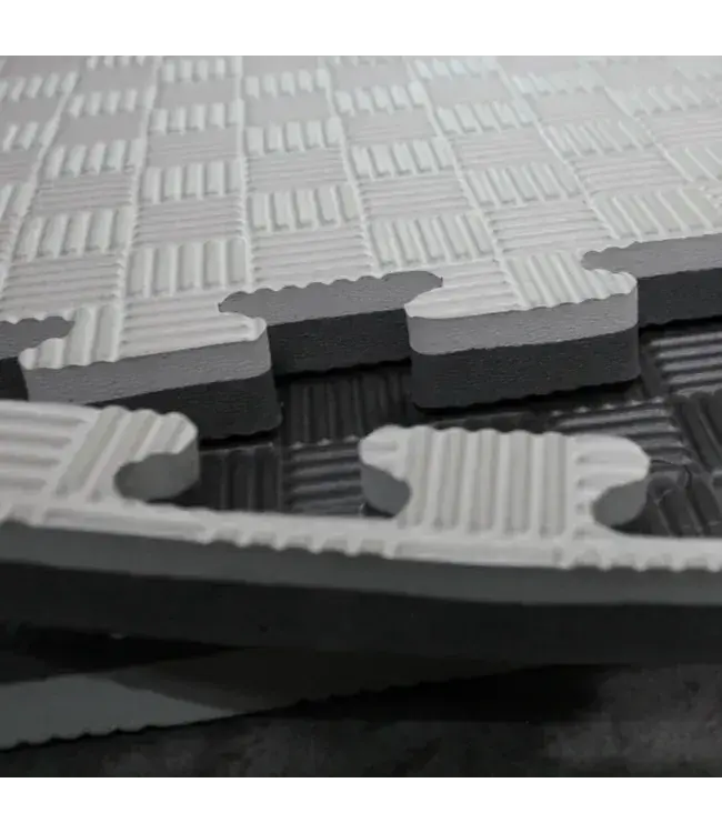 Vechtsport Puzzelmat 100x100 cm · 2 cm · Zwart Grijs · 5‑Lijnen Patroon